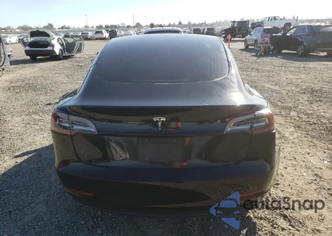 2019 Tesla Model 3 from USA, damaged, VIN 5YJ3E1EA1KF325122